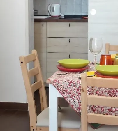 Lithos House Pt 1p E 2p شقة *