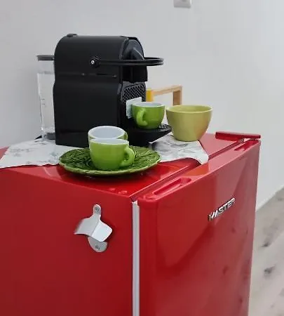 Lithos House Pt 1p E 2p アパート モノーポリ