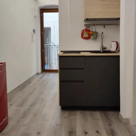 شقة Lithos House Pt 1p E 2p مونوبولي