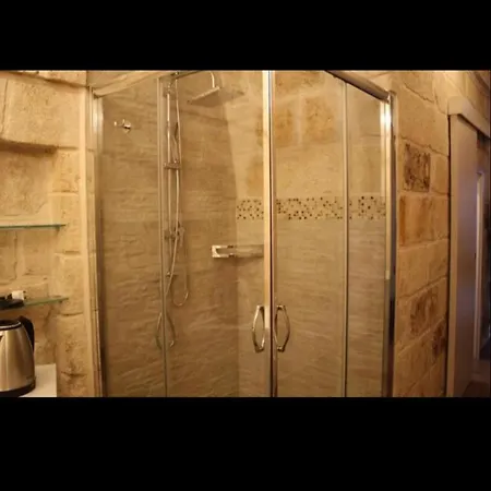 Lithos House Pt 1p E 2p مونوبولي